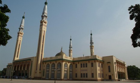 Masjid Jami' di Kota Conakry, Guinea.