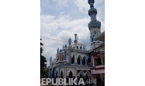 Masjid Jami Nurul Iman, Arcamanik Bandung.