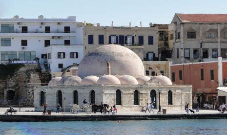 Muslim Turki di Yunani Tuntut Kepatuhan Negara dalam Hukum. Foto: Masjid Janissary, Kreta, Yunani.