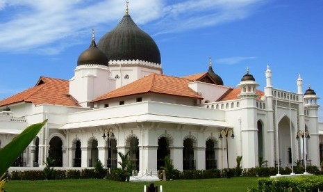 Penang Izinkan Sholat Jumat dengan 40 Jamaah. Masjid Kapitang Keling Penang