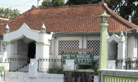 Masjid  Ki Ageng Henis Laweyan peninggalan Kesultanan Pajang.