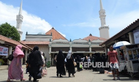  Masjid Luar Batang