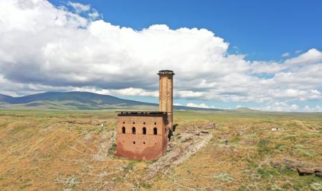 Masjid Manucehr 