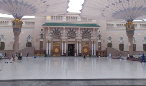 Masjid Nabawi.