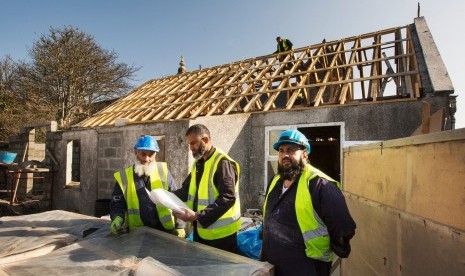 Masjid pertama di Stornoway di Isle of Lewis, Outer Hebrides, sebuah pulau kecil di Skotlandia, Inggris sedang dibangun.