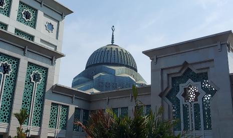 Masjid Raya Jakarta Islamic Center (JIC) di Koja, Jakarta Utara. Pengurus masjid ini akan menggelar Shalat Id dengan 50 persen kapasitas pada Kamis (13/5). 