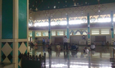 Masjid Raya Pondok Indah, Jakarta Selatan.