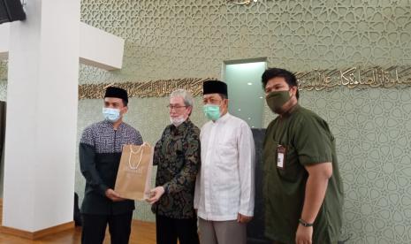 Masjid Salman Rasidi, Kabupaten Bandung, diresmikan dan bisa digunakan untuk ibadah berjamaah. 