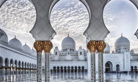  PM Yunani Berkunjung ke Masjid Sheikh Zayed UEA. Foto: Masjid Sheikh Zayed