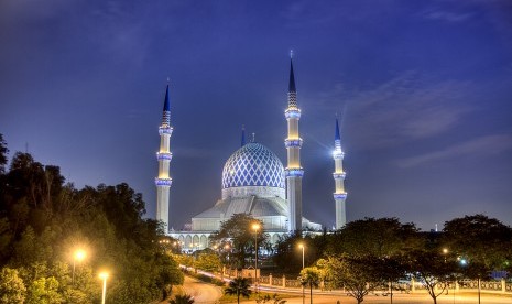 Masjid Sultan Salahuddin Abdul Aziz Shah.