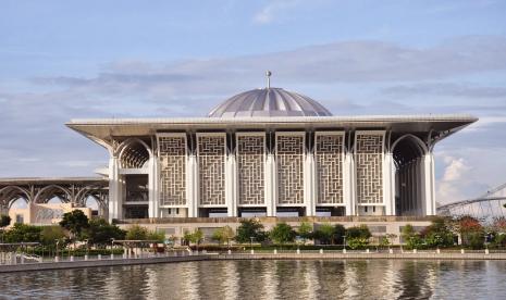  Festival Ramadhan Putrajaya 2023 Digelar Satu Bulan. Foto:  Masjid Tuanku Mizan Zainal Abidin yang berlokasi di Kompleks Islam Putrajaya, Presint 3. 