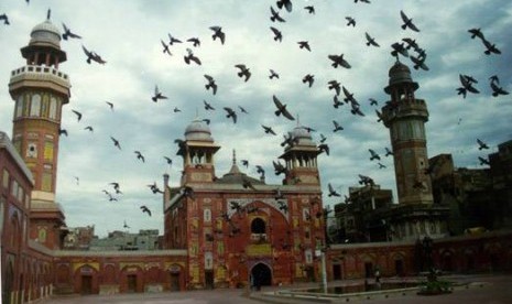 Masjid Wazir Khan di Lahore, Pakistan.