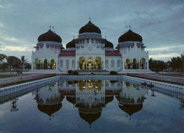 Masjid Raya Baiturrahman, Banda Aceh, ilustrasi