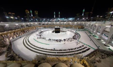 Sholat Berjamaah di Masjidil Haram Dimulai Kembali. Masjidil Haram.