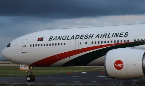 Maskapai Biman Bangladesh Airlines.