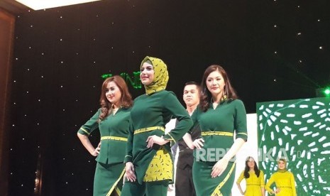 Maskapai Citilink Indonesia mengeluarkan seragam baru untuk kru cabin terutama seragam hijab bagi pramugari muslimah yang akan dikenakan mulai Mei 2018. Peluncuran seragam baru Citilink tersebut dilakukan di Hotel Pullman Central Park, Jakarta Barat, Senin (19/4). 