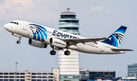  Maskapai EgyptAir