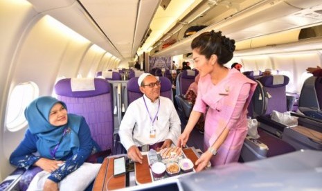 Maskapai penerbangan Thai Airways International (THAI) melayani penerbangan ibadah haji.