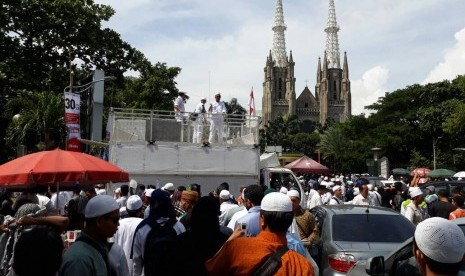 Massa aksi longmarch yang akan dilakukan Gerakan Nasional Pengawal Fatwa (GNPF) MUI, Jumat (28/4).