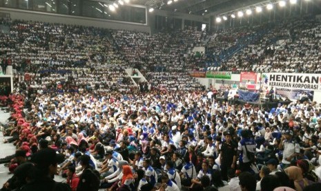 KSPI members  flocked to Istora Senayan, Jakarta, in a series of May Day events on Tuesday (May 1).