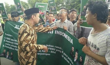 Massa pendemo kantor PBNU Jakarta