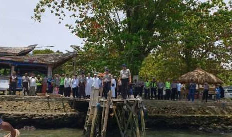 Dermaga pelabuhan Raja Ampat.