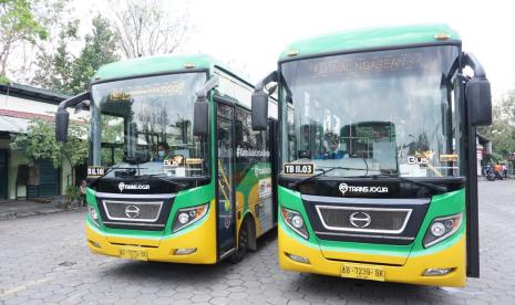 Masyarakat masih dapat menggunakan jasa layanan Teman Bus tanpa dipungut biaya.