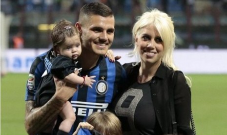 Mauro Icardi (kiri) dan Wanda Nara