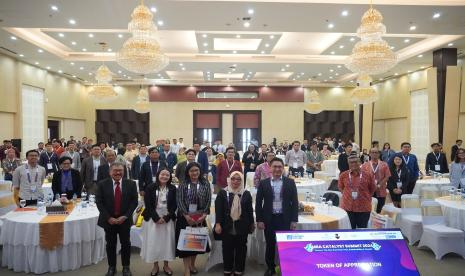 MBA Catalyst Summit 2024 yang diselenggarakan UGM Jakarta 