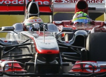 McLaren - Lewis Hamilton dan Ferrari - Felipe Massa