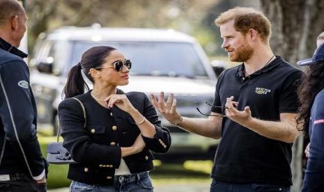 Meghan Markle dan Pangeran Harry hadir di Invictus Games di in Den Haag, Belanda, 16 April 2022. Dokumenter Harry-Meghan tayang di Netflix.