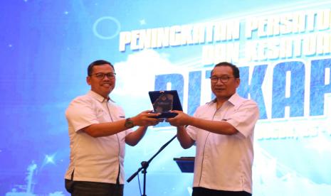 Melalui semboyan PROMISE, Direktorat Perkapalan dan Kepelautan berkomitmen untuk memberikan pelayanan yang prima kepada masyarakat dan negara.