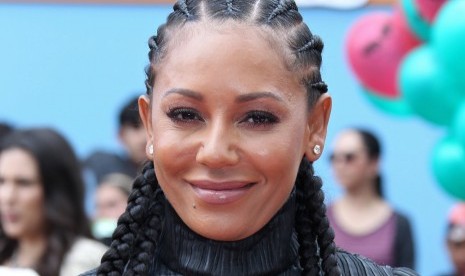 Melanie Brown atau Mel B Spice Girls.