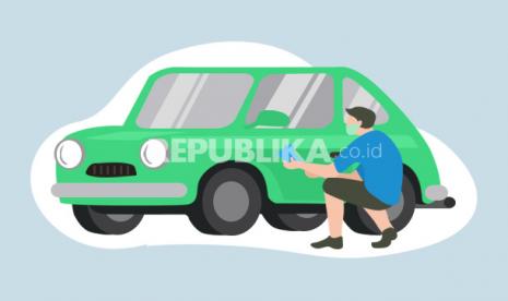 Membersihkan mobil agar terbebas dari kuman di masa pandemi.