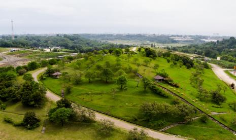 Membuat Bukit Hijau 