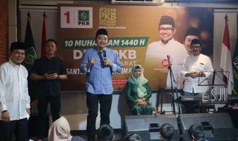 Memperingati 10 Muharram 1440 H,  Dewan Pengurus Wilayah Partai Kebangkitan Bangsa (DPW PKB) Jawa Barat, serentak  menyantuni 3001 anak yatim piatu di 27  DPC PKB Kabupaten/Kota Se Jawa Barat, Kamis (20/9).