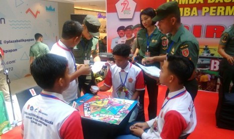 Memperingati HUT TNI ke-72, Kodam VI/Mulawarman mengadakan berbagai kegiatan yang bertema wawasan kebangsaan. Salah satunya adalah lomba permainan Matematika Bela Negara. 