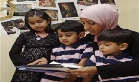 Memperkenalkan puasa Ramadhan pada anak-anak dibutuhkan kesabaran dan ketekunan.