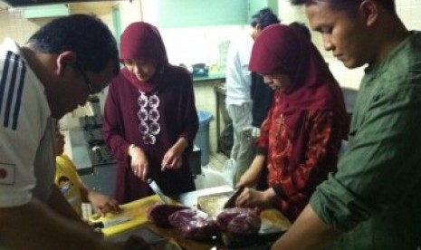 Mempersiapkan dapur umum