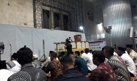 Menag Fachrul Razi khutbah di Masjid Istiqlal, Jumat (1/11).