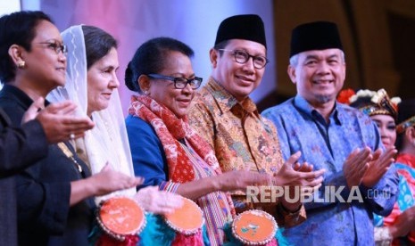 Menag hadiri simposium nasional peran ibu untuk perdamaian.