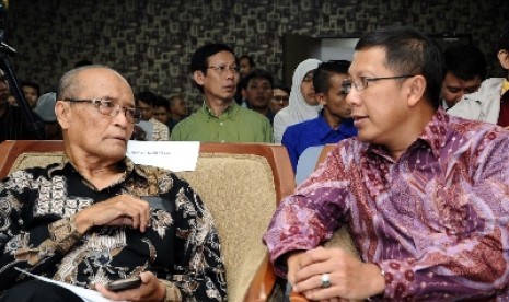 Menag Lukman Hakim Saifuddin berbincang dengan Ahmad syafii Ma'arif.