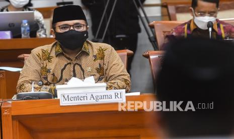 Menag: Peran Ulama Tumbuhkan Kesadaran Saat Pandemi Penting. Menag Yaqut Cholil Qoumas.