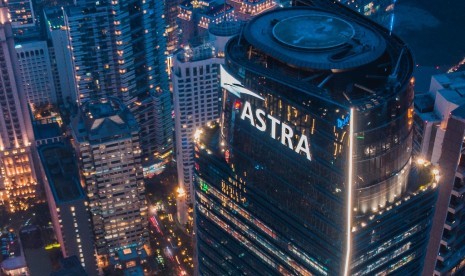 Menara Astra. Laba bersih bisnis jasa keuangan PT Astra International Tbk tercatat mengalami pertumbuban pada 2019 .