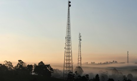 Menara BTS milik operator telekomunikasi (ilustrasi). IFAD menyebut, kesenjangan infrastruktur digital memicu kemiskinan.