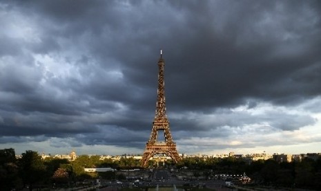 Menara Eiffel di Paris, Prancis.