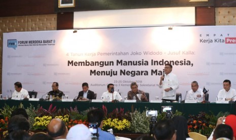 Mendagri Tjahjo Kumolo dalam Konferensi Pers 4 Tahun Pemerintahan Jokowi dan Jusuf Kalla yang diselenggarakan di Gedung Sekretariat Negara Jakarta di Jakarta, Rabu (24/10)