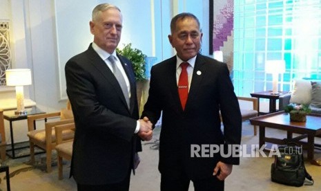 Menhan AS James Mattis, siang ini (23/10) menyampaikan permohonan maaf kepada Menhan RI Ryamizard Ryacudu atas insiden sempat ditolaknya Panglima TNI Jenderal Gatot Nurmantyo di AS.