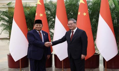 Menhan Prabowo Subianto bertemu Perdana Menteri (PM) China Li Qiang.