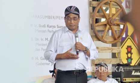 Menteri Perhubungan Budi Karya Sumadi 